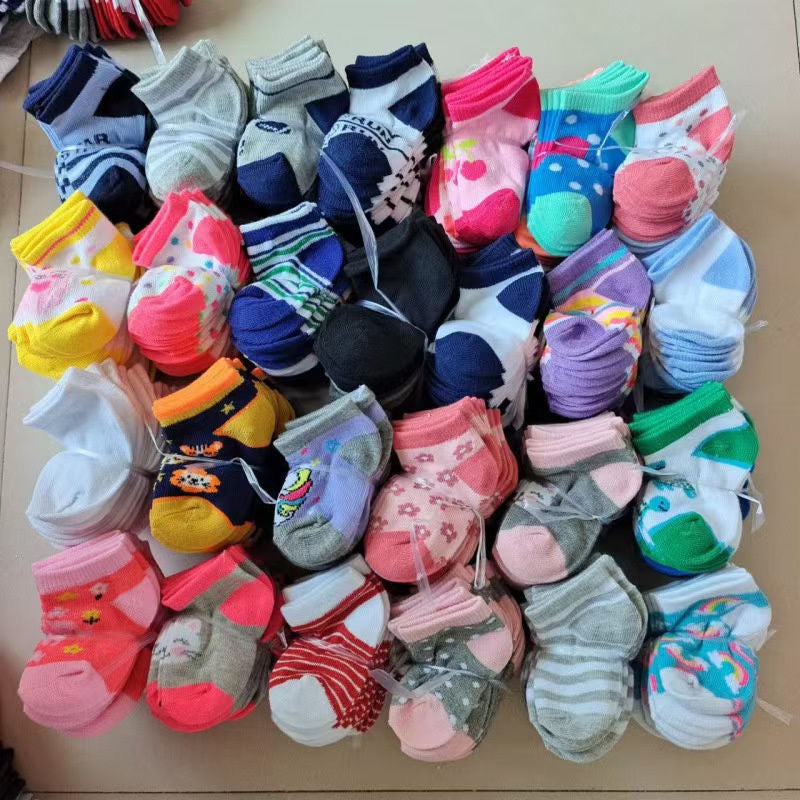 100 Chaussons enfant 5 mois à 7 mois mix modèle