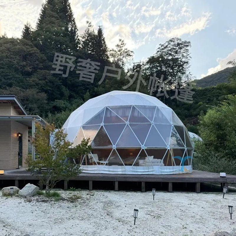 Tente 28metre carré vendu vide