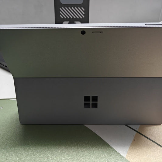 Surface pro 4 2eme main tactile passe pas