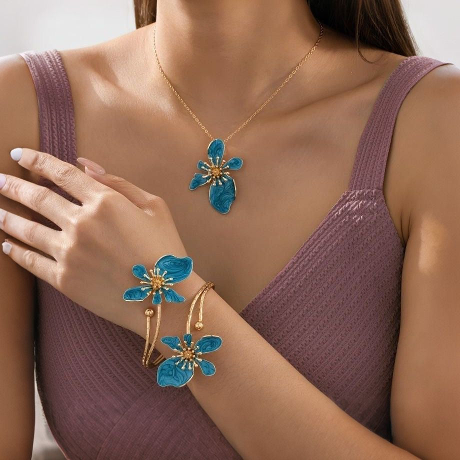 Bijoux ensemble fleuri bleu plaqué