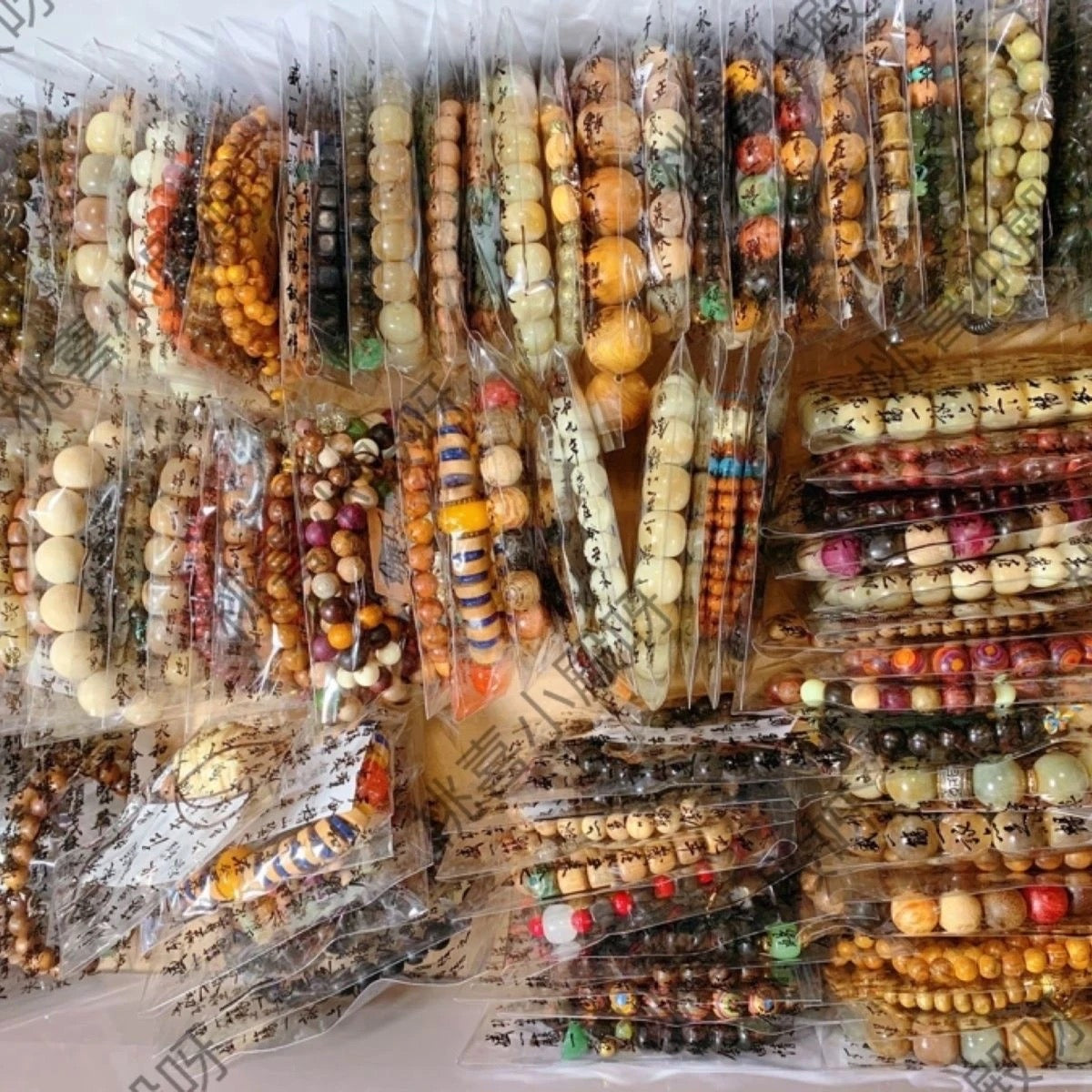 Lot de 100 bracelets