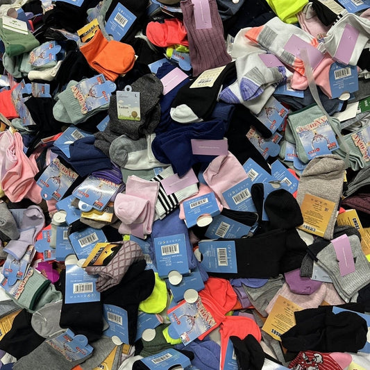 Lot de 50 paires de chaussettes différents modèle