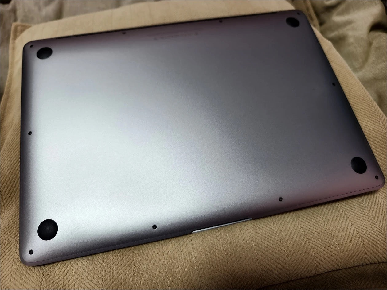 2020 Apple Macbook Air 13.3, core i5, 8giga - 256giga
