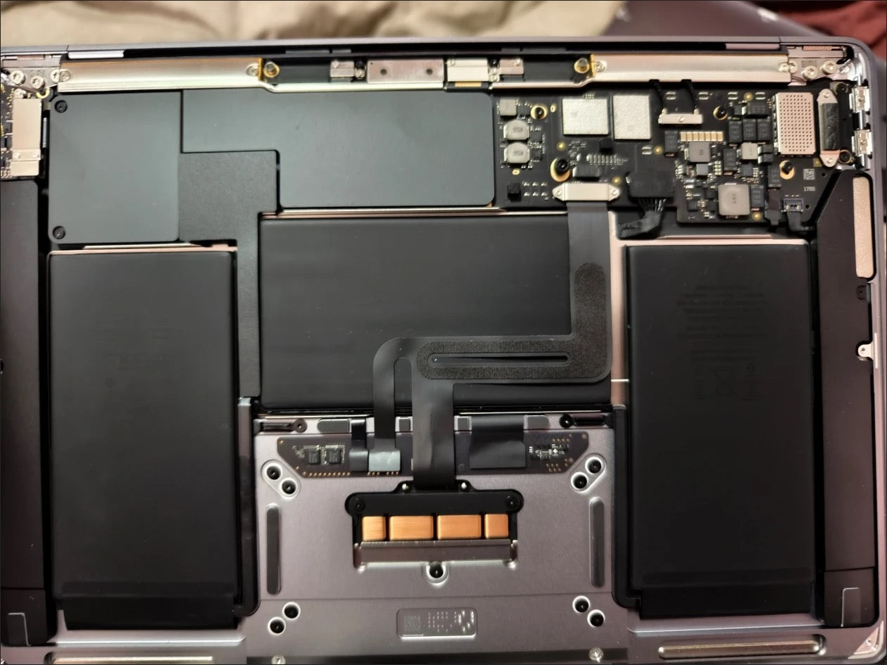 2020 Apple Macbook Air 13.3, core i5, 8giga - 256giga
